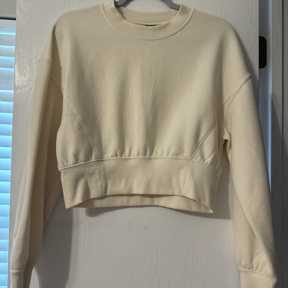 Cropped sweatshirt